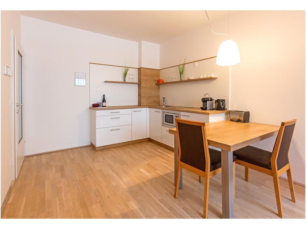 Servus Vienna Karlsplatz Buitenkant foto